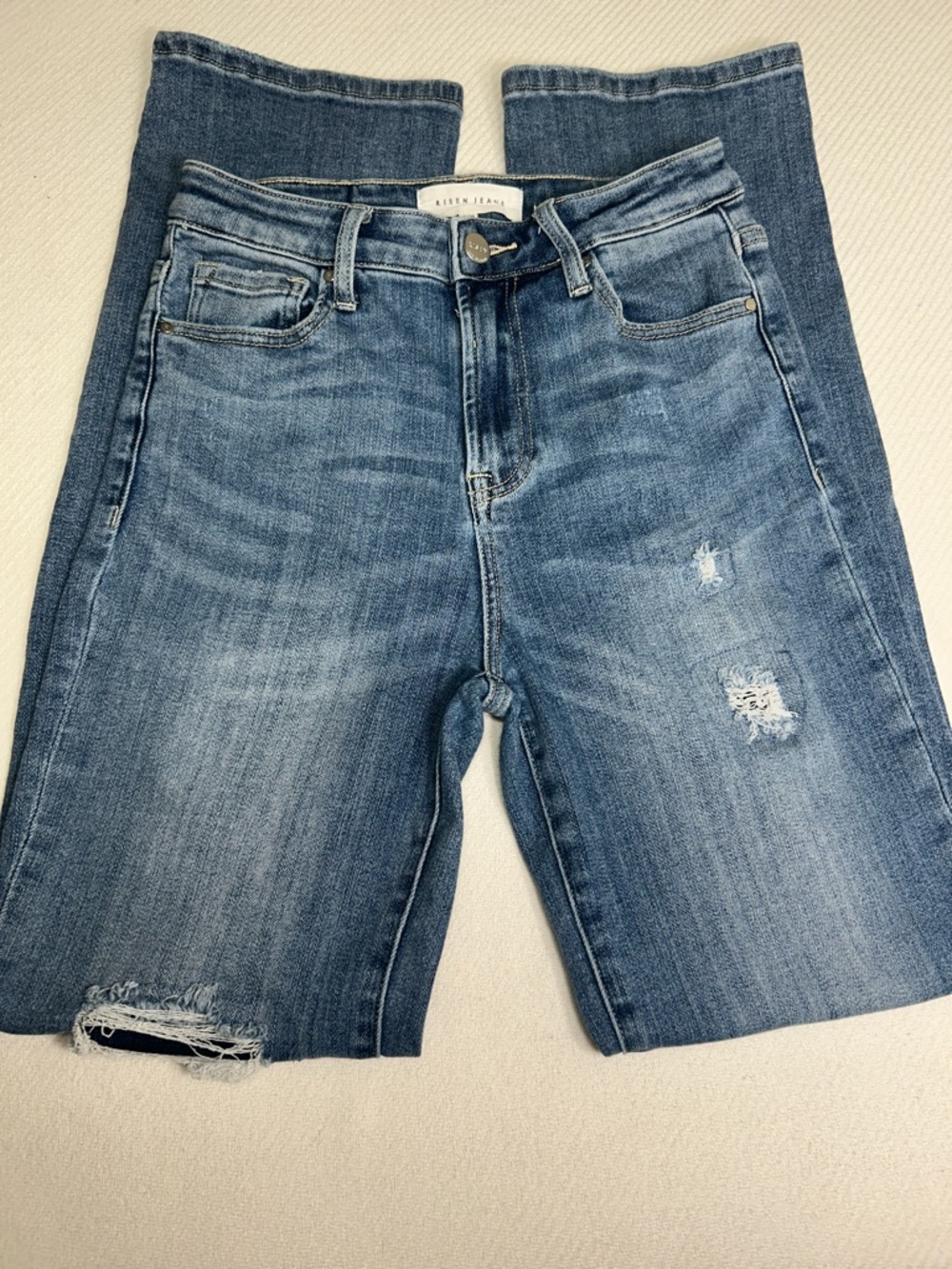 Risen Straight Leg Jeans in Medium Blue💎
